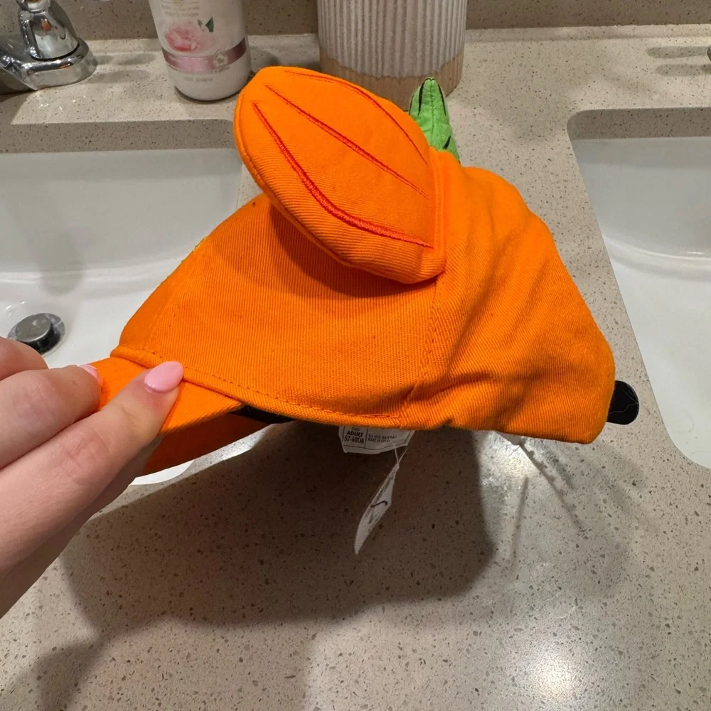 DISNEY Mickey Pumpkin Hat - Picture 3 of 8